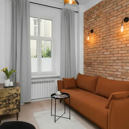 Oomph 2 Bedroom *