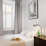 Oomph 2 Bedroom * Warschau